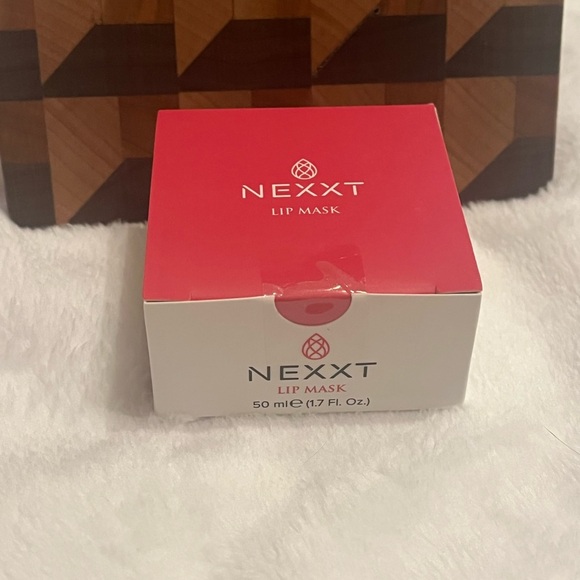 Next Lip Mask - Brand New - Picture 2 of 5